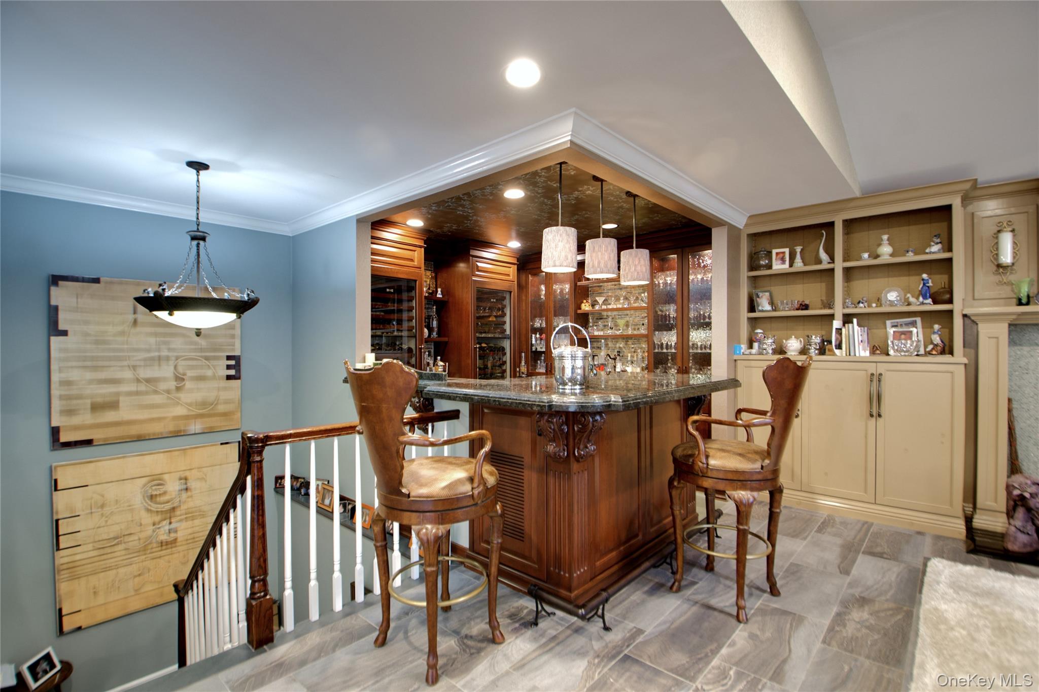 110 Birch Drive, East Hills, NY 11576