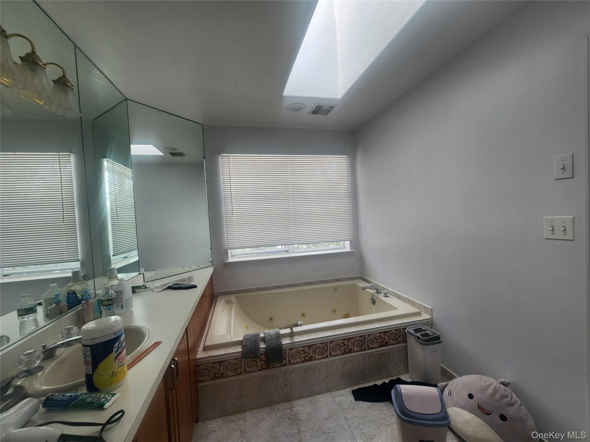 3 Arbor Field Way, Lake Grove, NY 11755