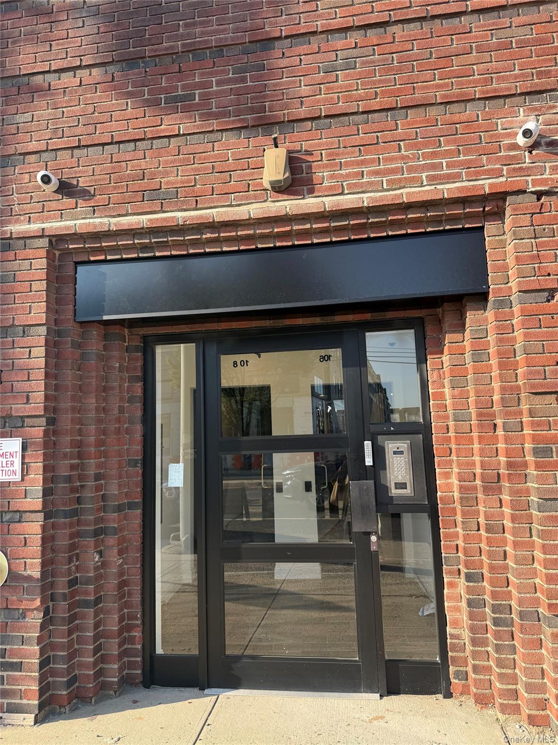 108 hempstead Turnpike, West Hempstead, NY 11550