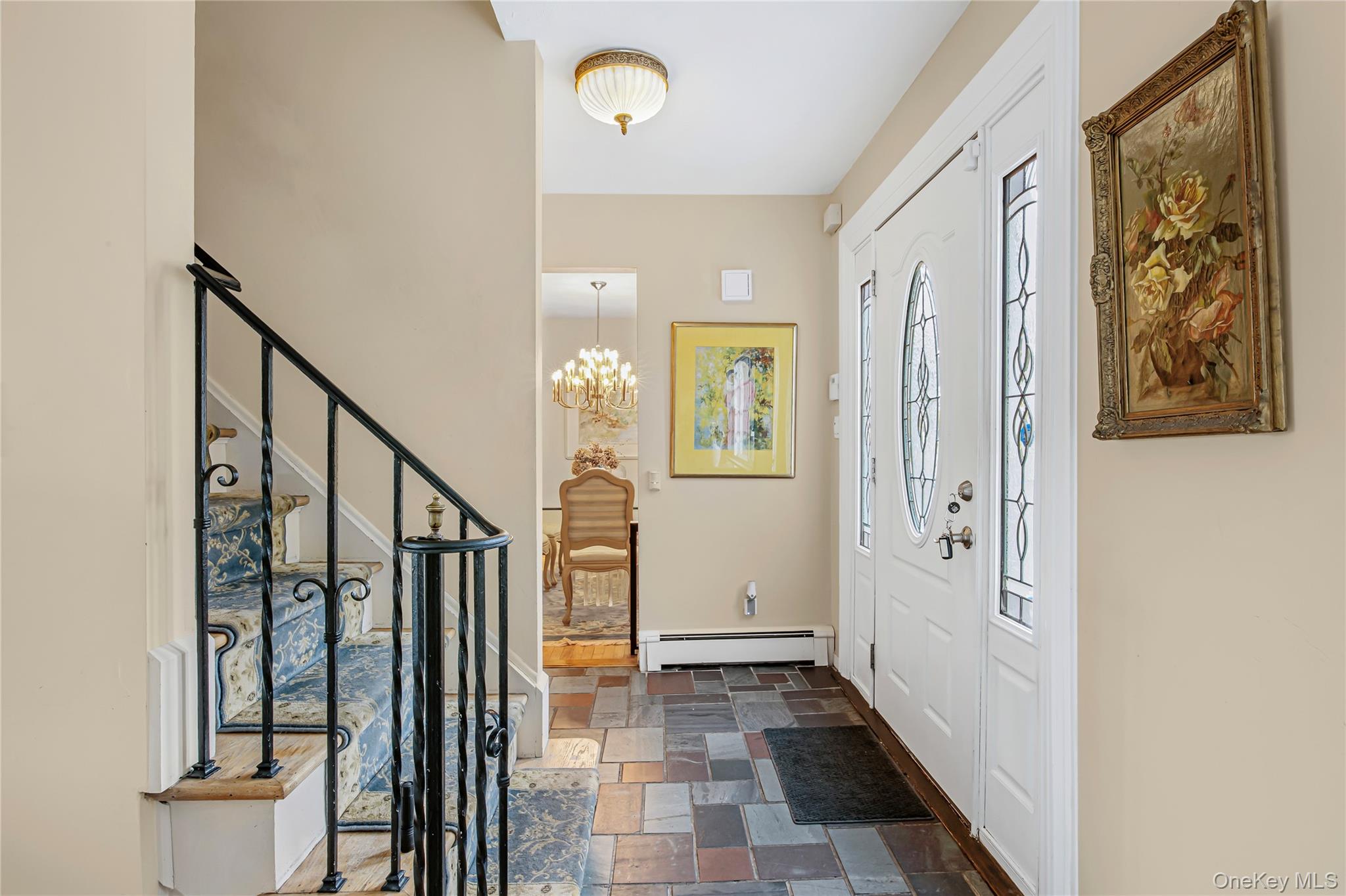 35 High Hills Lane, Huntington Station, NY 11746