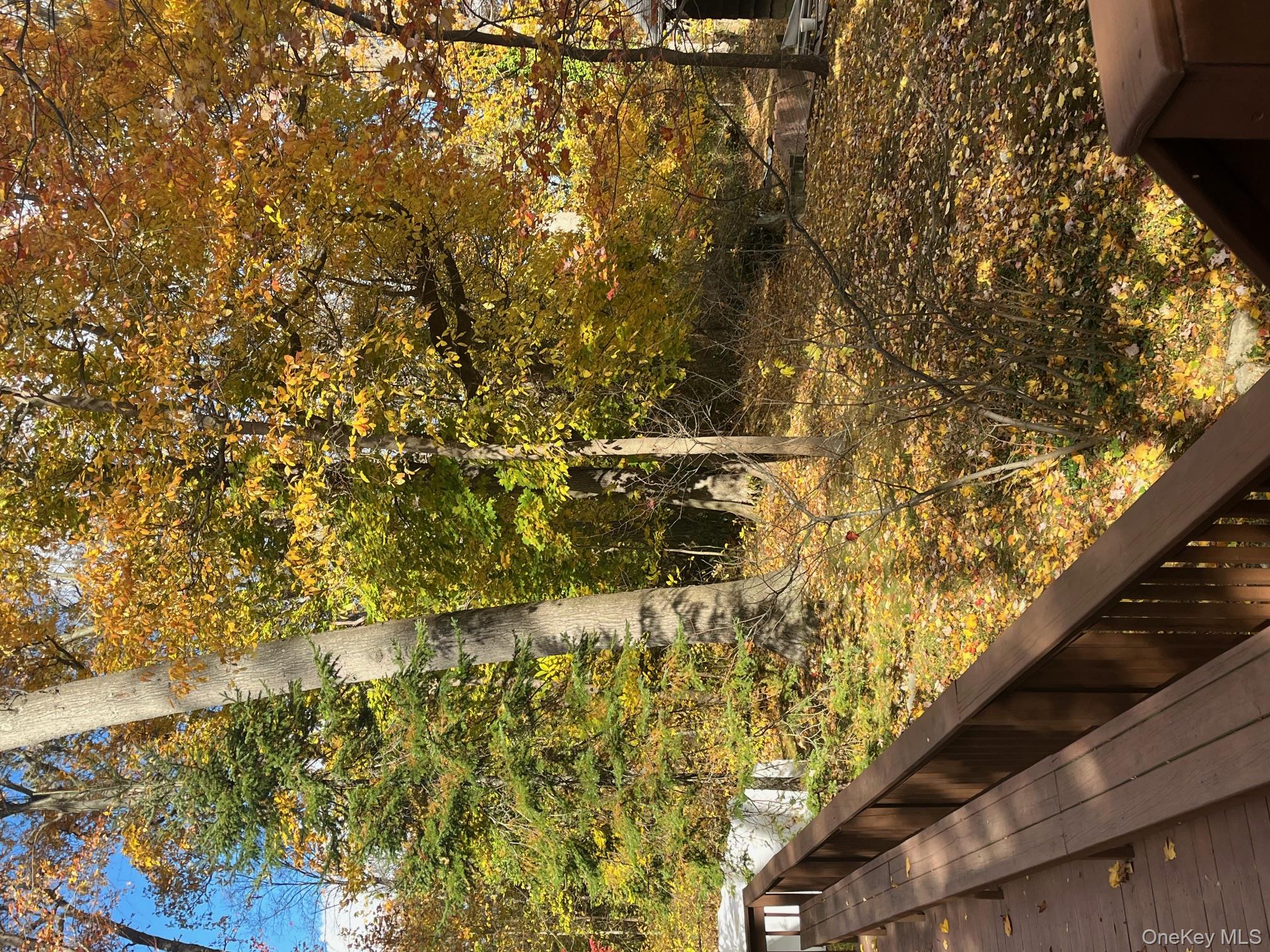 35 High Hills Lane, Huntington Station, NY 11746