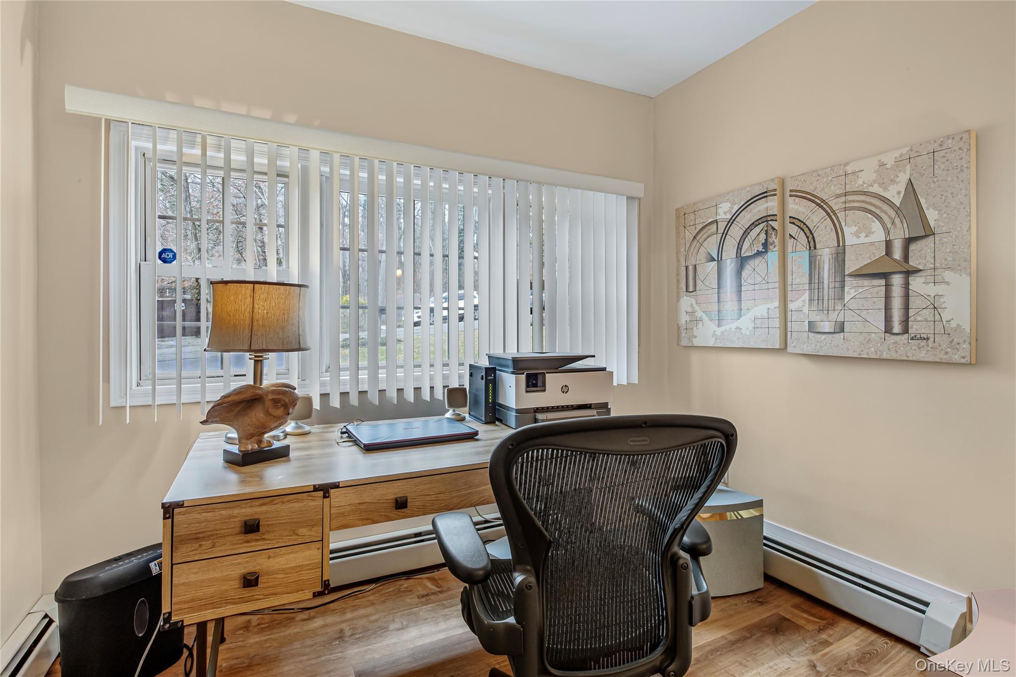 35 High Hills Lane, Huntington Station, NY 11746