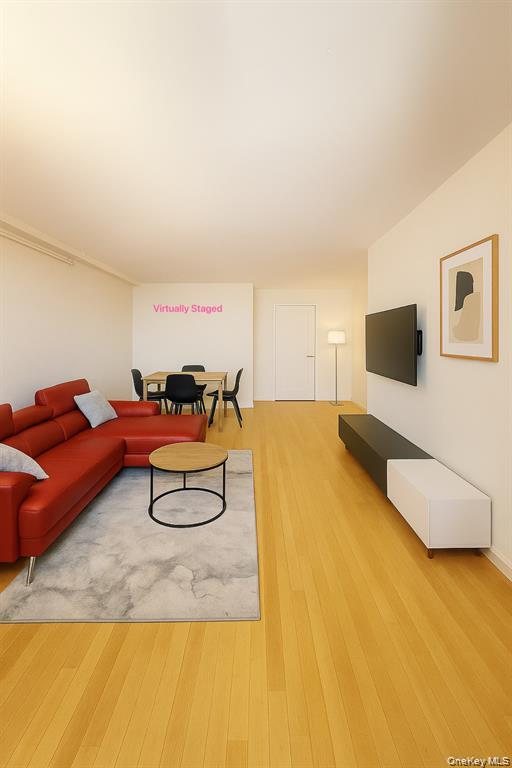 13950 35 Avenue # 4, Flushing, NY 11354