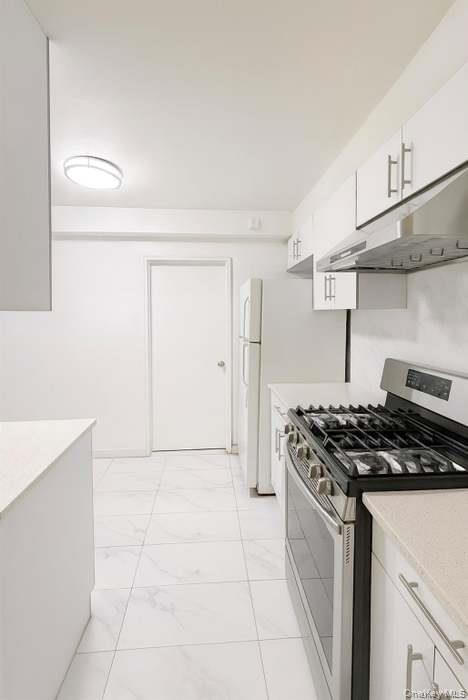 13950 35 Avenue # 4, Flushing, NY 11354