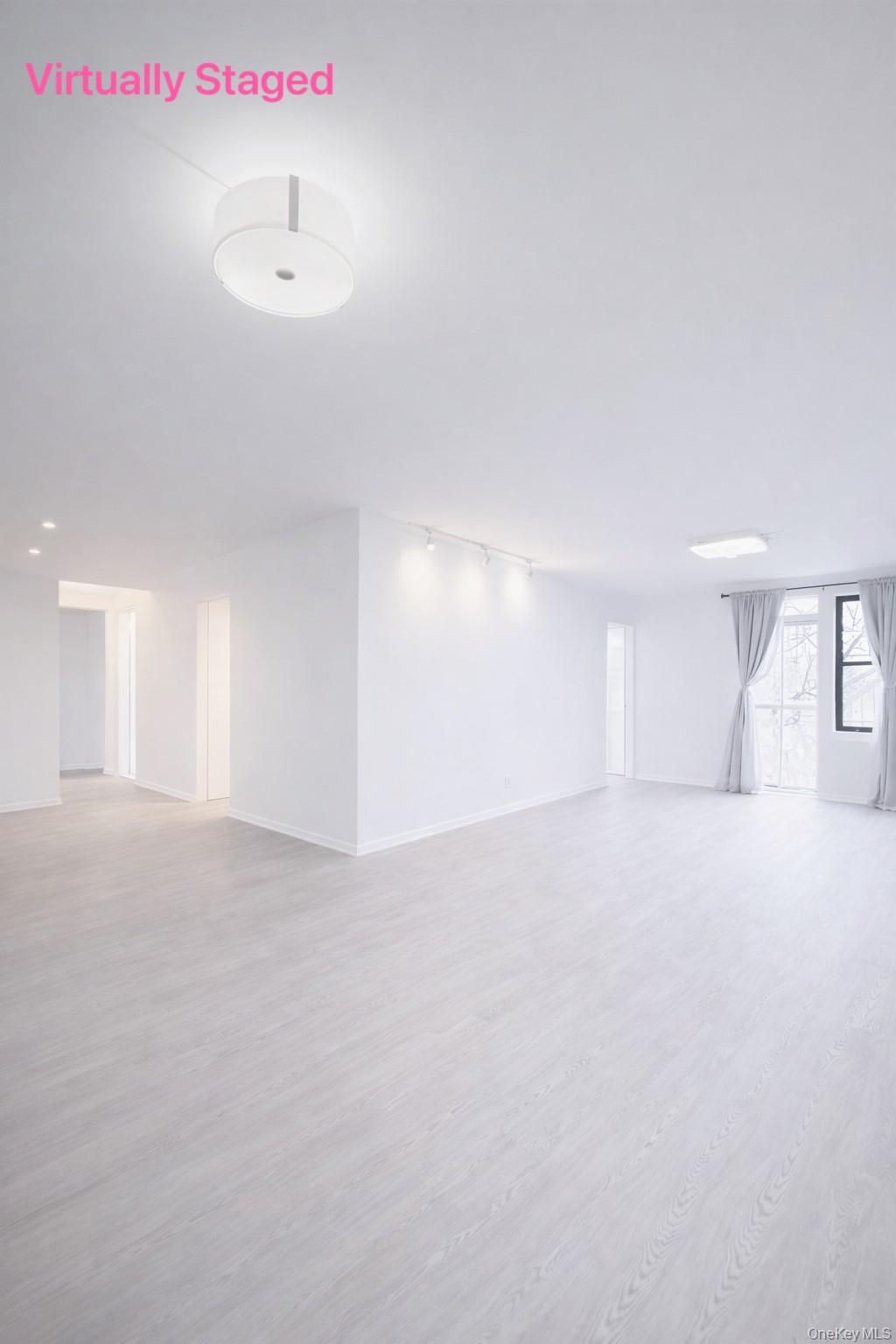 13950 35 Avenue # 4, Flushing, NY 11354