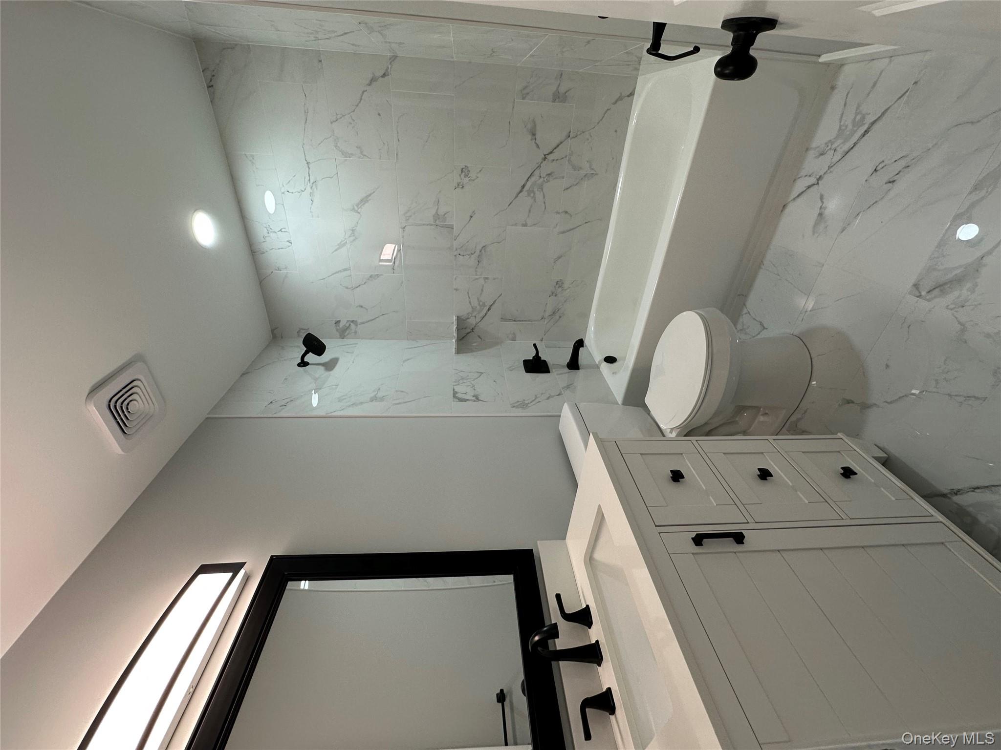 10 Roman Acres Drive, Garnerville, NY 10923