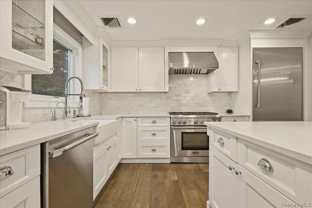 3311 Hewlett Avenue, Merrick, NY 11566