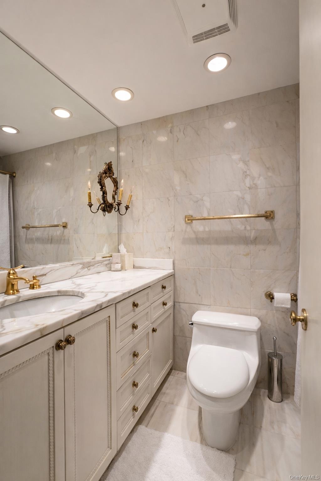 188 E 70th Street # 8B, New York (Manhattan), NY 10021