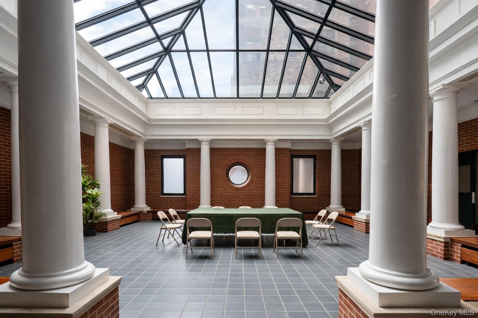 188 E 70th Street # 8B, New York (Manhattan), NY 10021