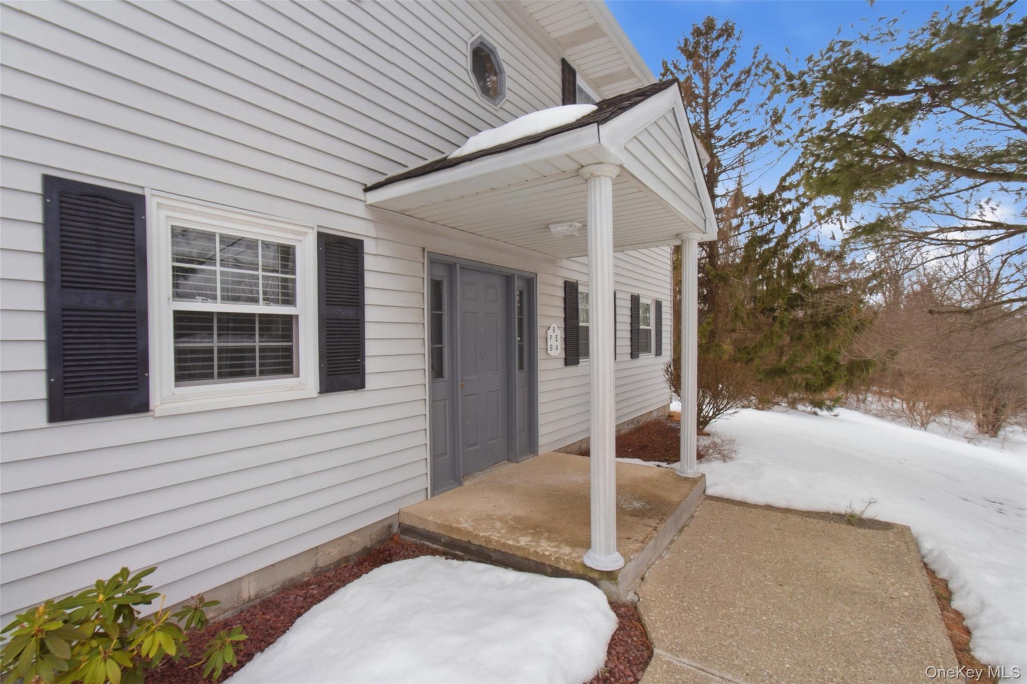 8 Ivy Court # B, Fishkill, NY 12524