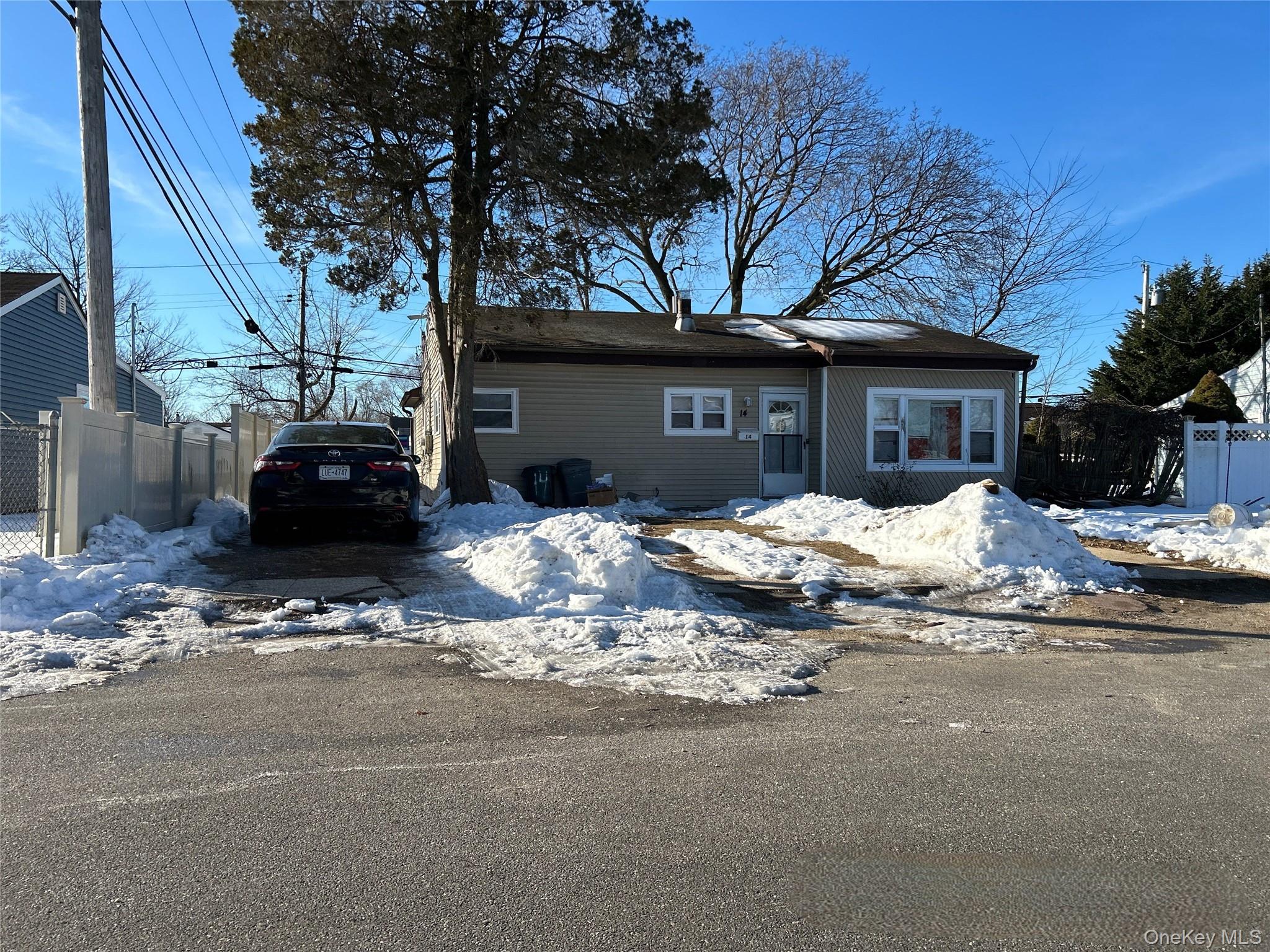 14 Chevy Chase, Amityville, NY 11701