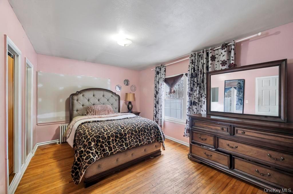 212 Bergen Court, Copiague, NY 11726