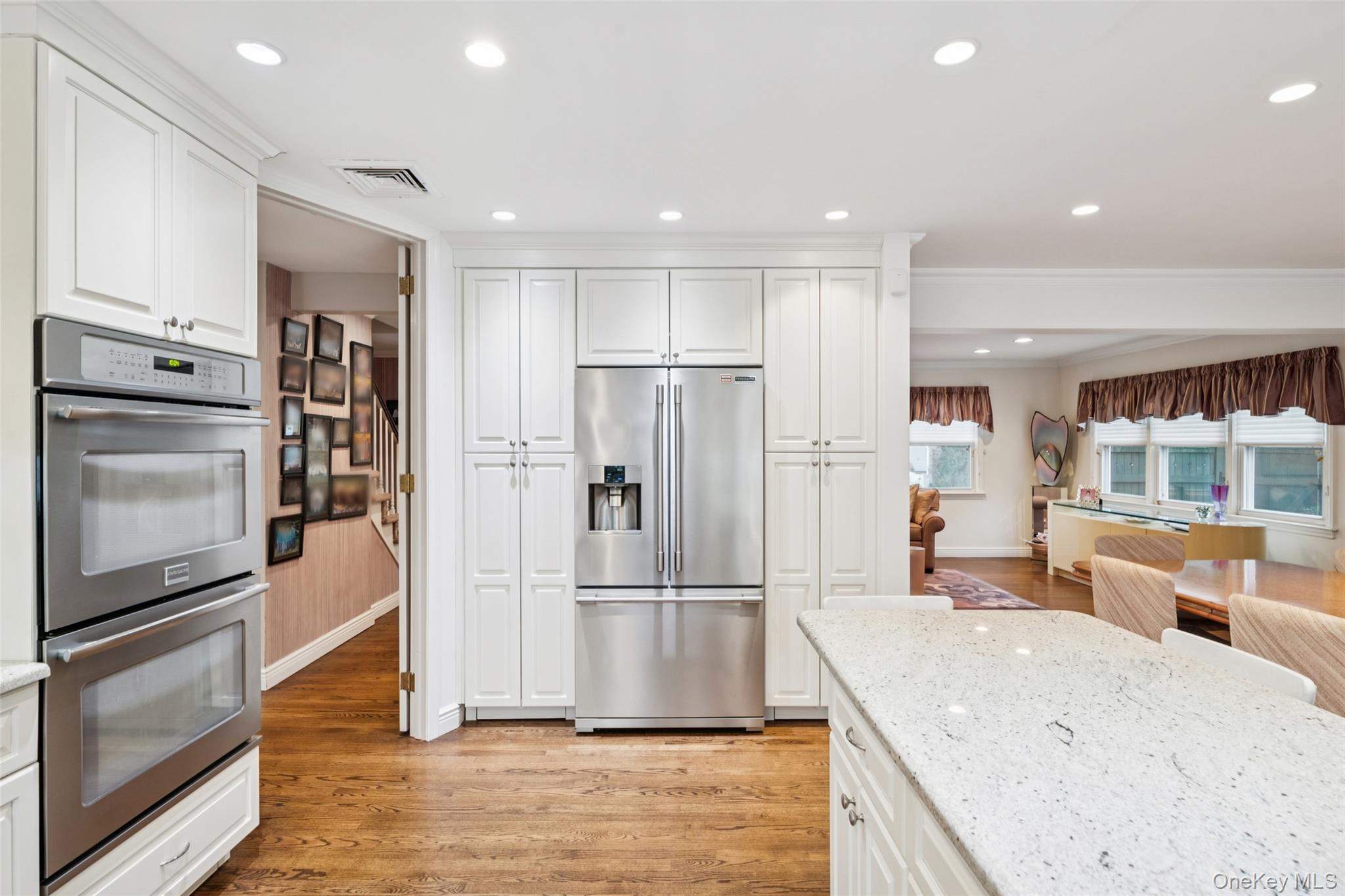 982 Clark Place, Woodmere, NY 11598