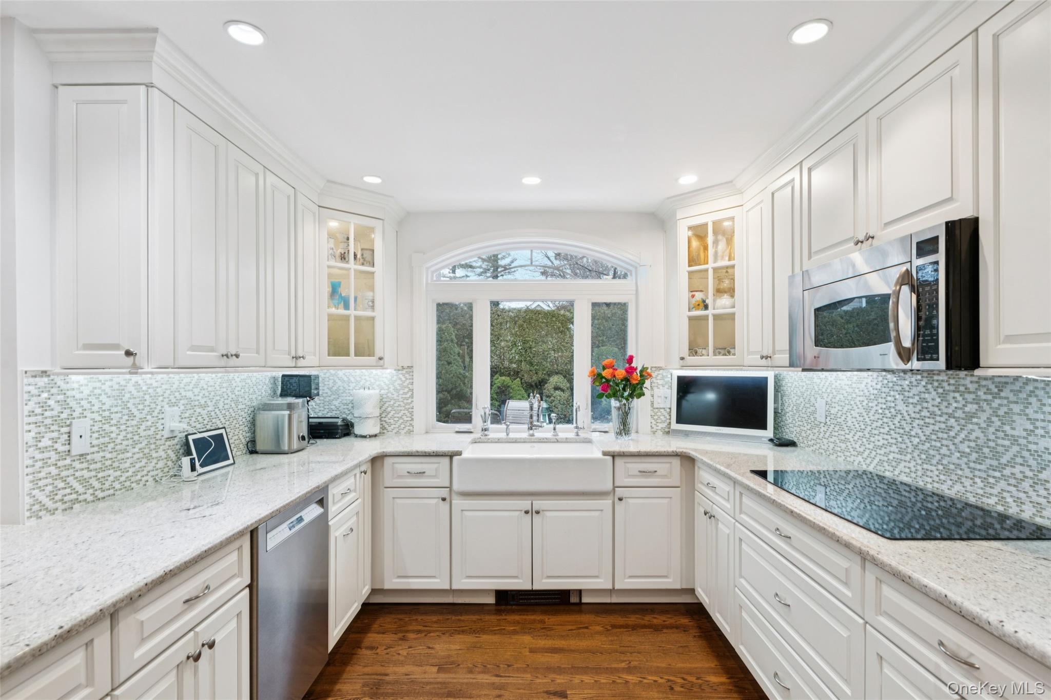 982 Clark Place, Woodmere, NY 11598