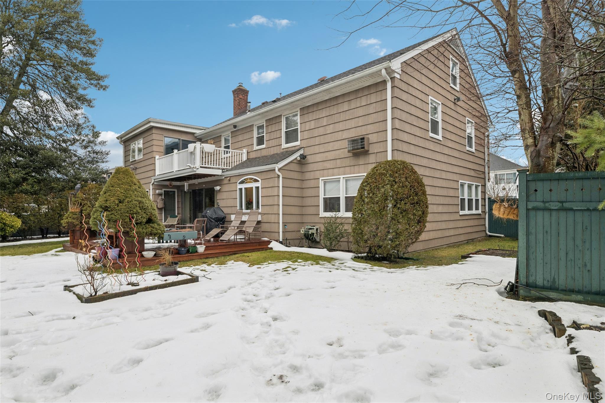 982 Clark Place, Woodmere, NY 11598