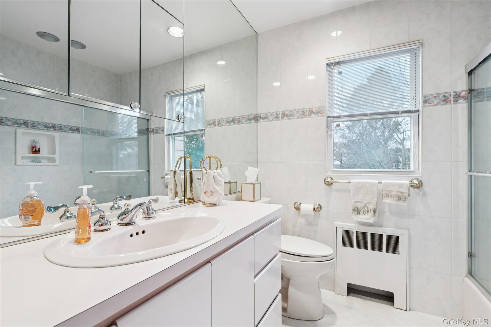 982 Clark Place, Woodmere, NY 11598