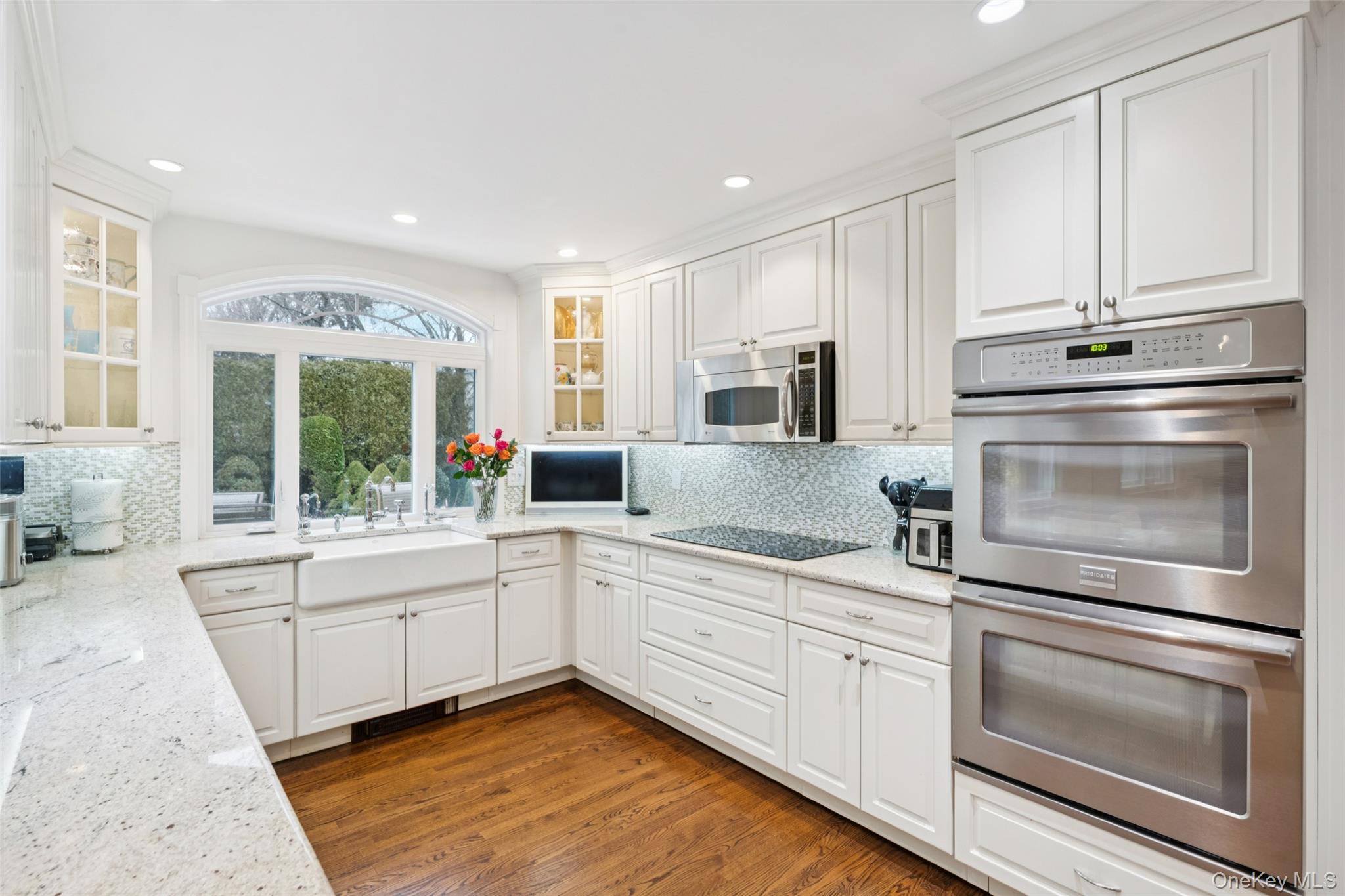 982 Clark Place, Woodmere, NY 11598