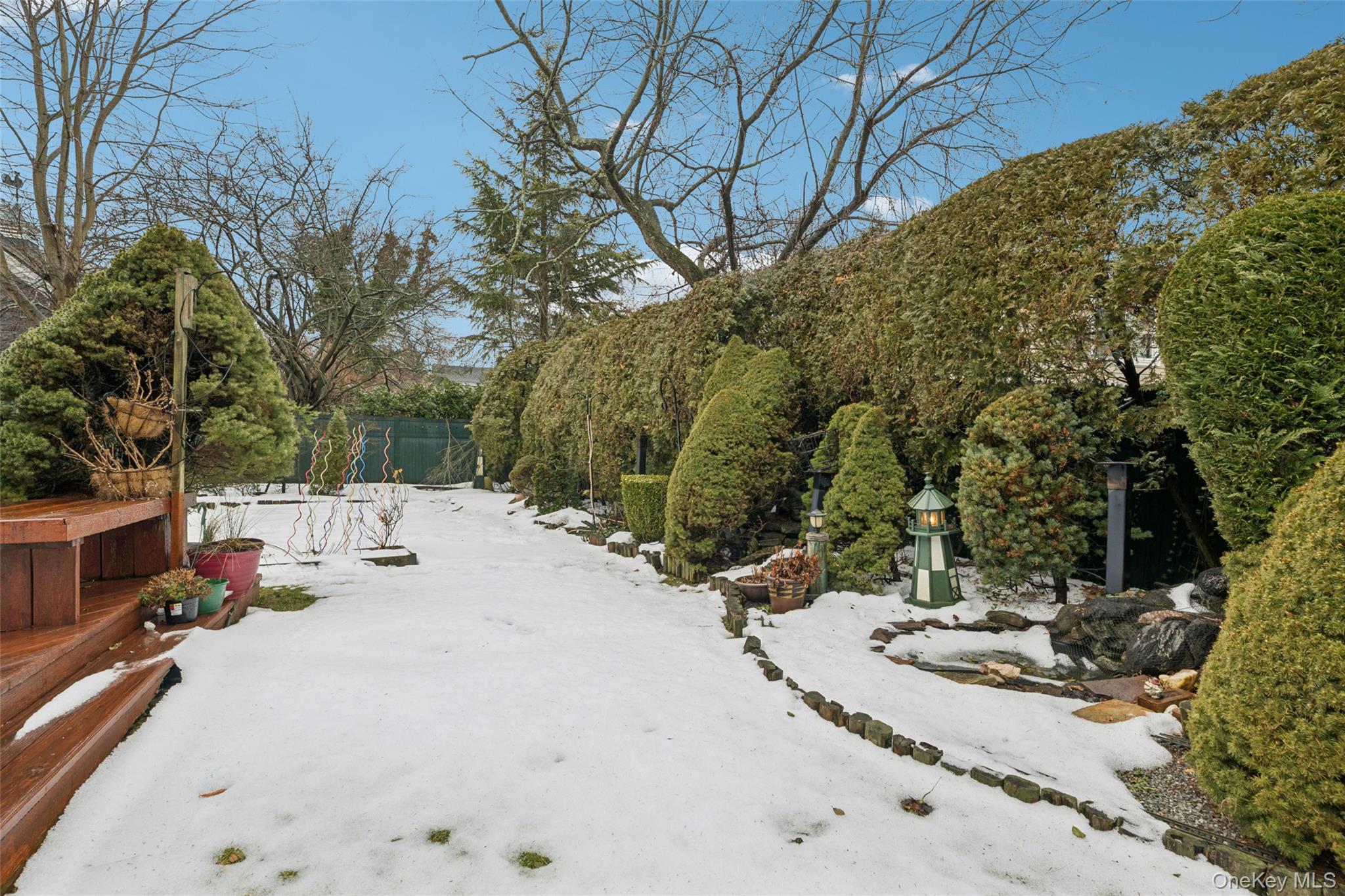 982 Clark Place, Woodmere, NY 11598