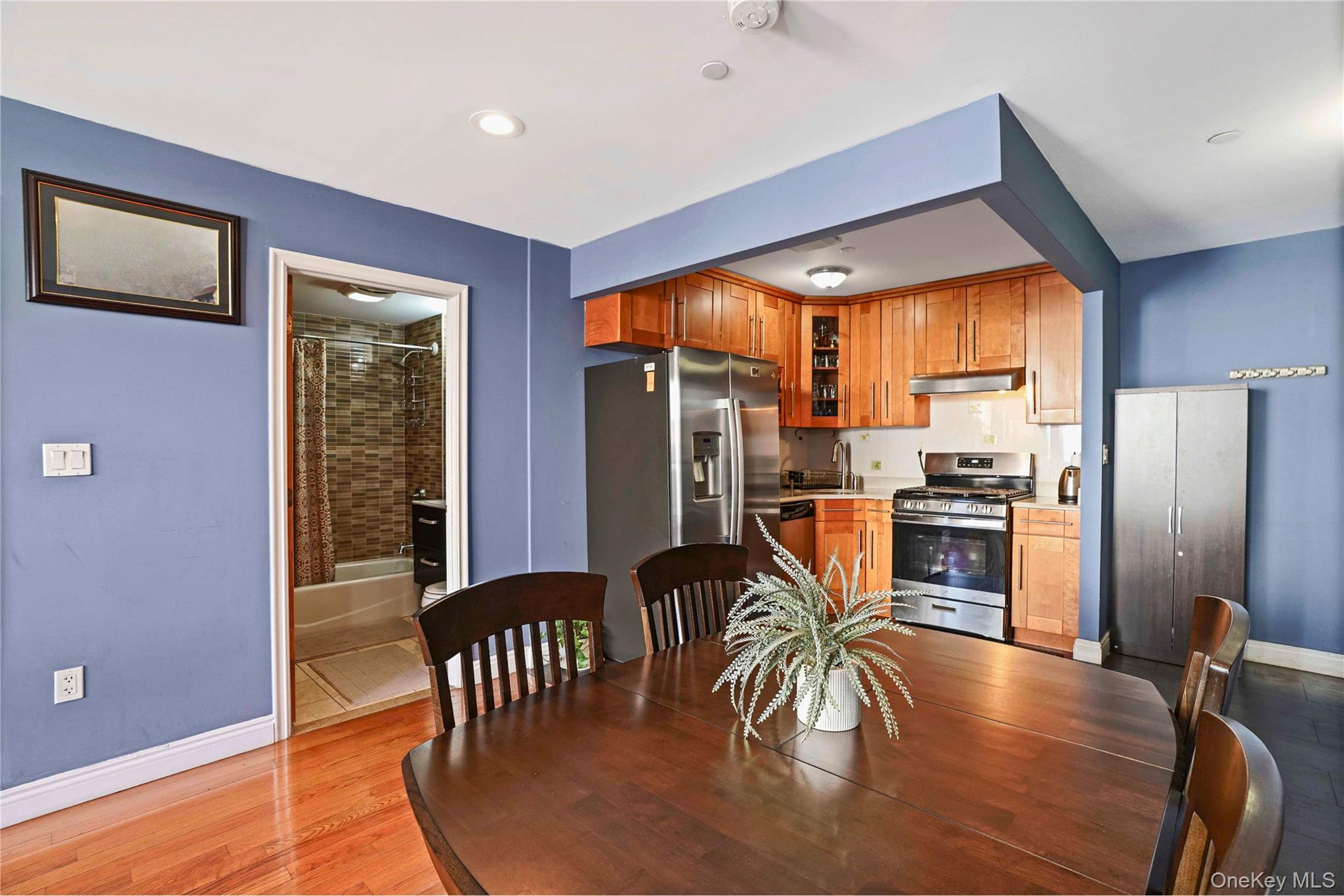 311 Saint Nicholas Avenue # 3H, Ridgewood, NY 11385