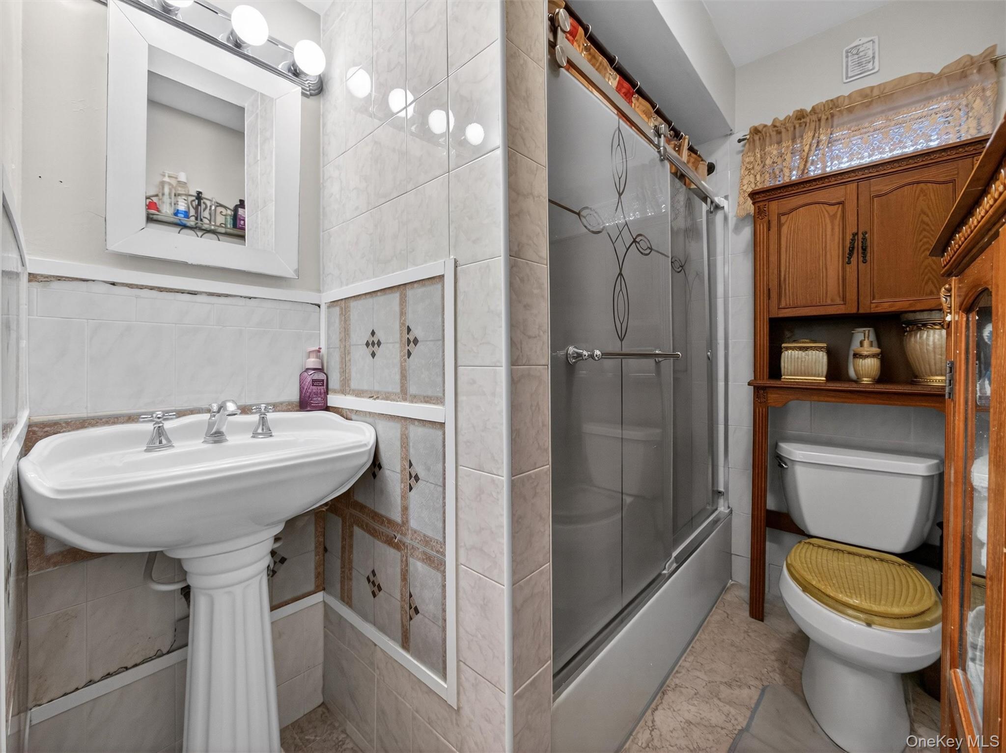 1 Edward Lane, Spring Valley, NY 10977