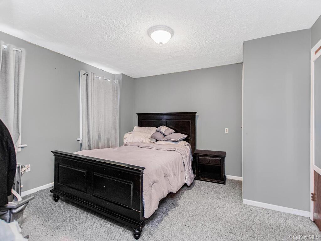 4613 Carpenter Avenue, Bronx, NY 10470