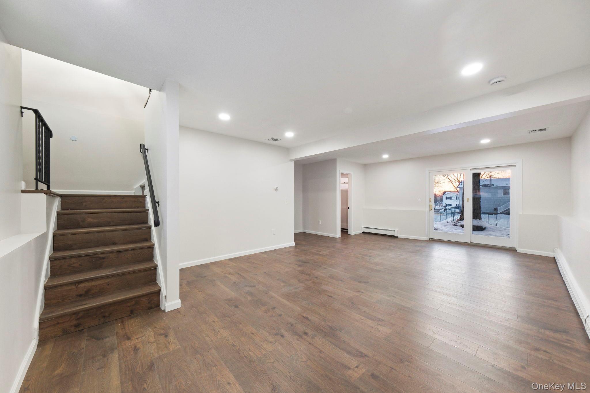 15 Decker Drive, Washingtonville, NY 10992