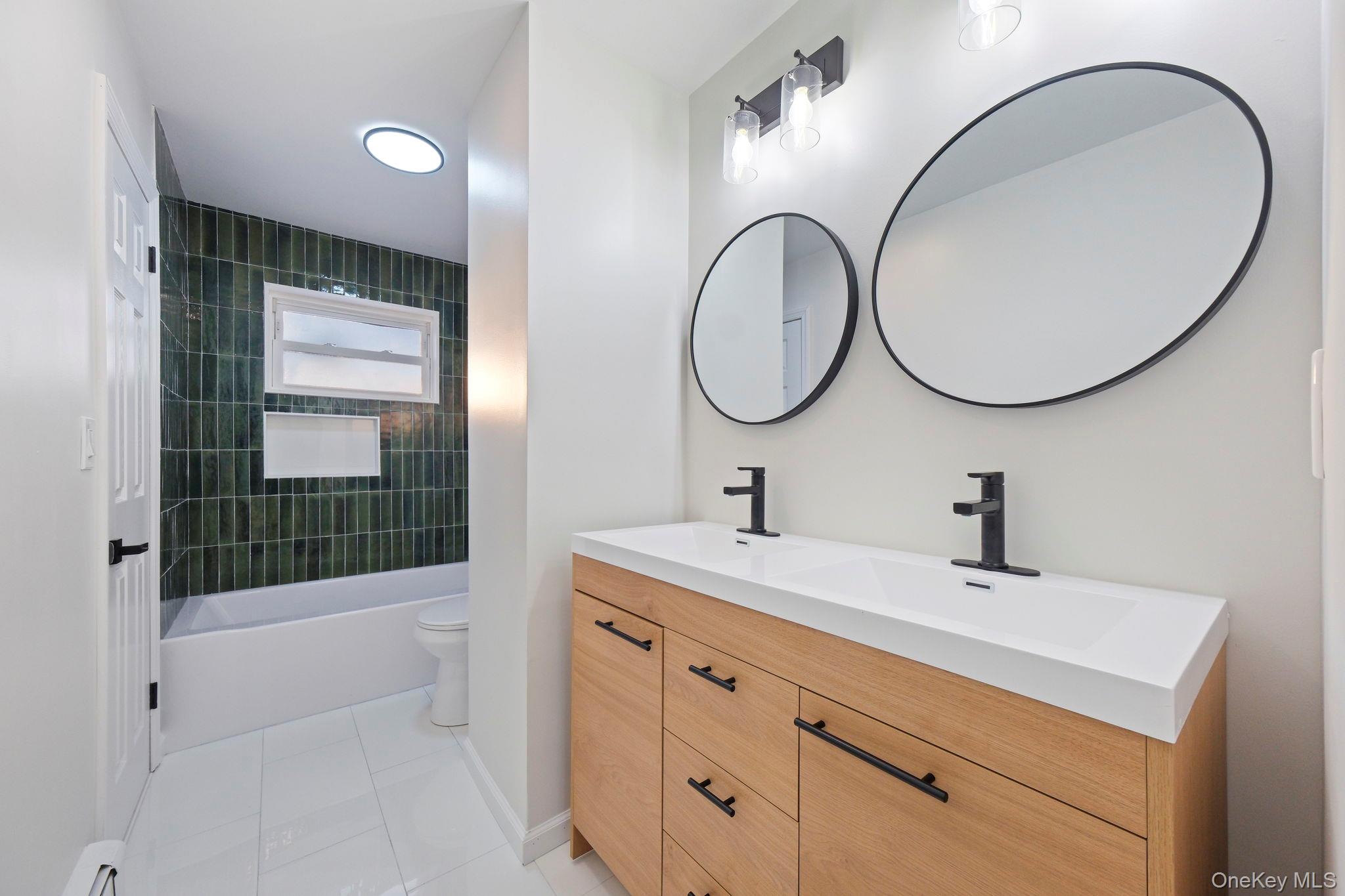 15 Decker Drive, Washingtonville, NY 10992