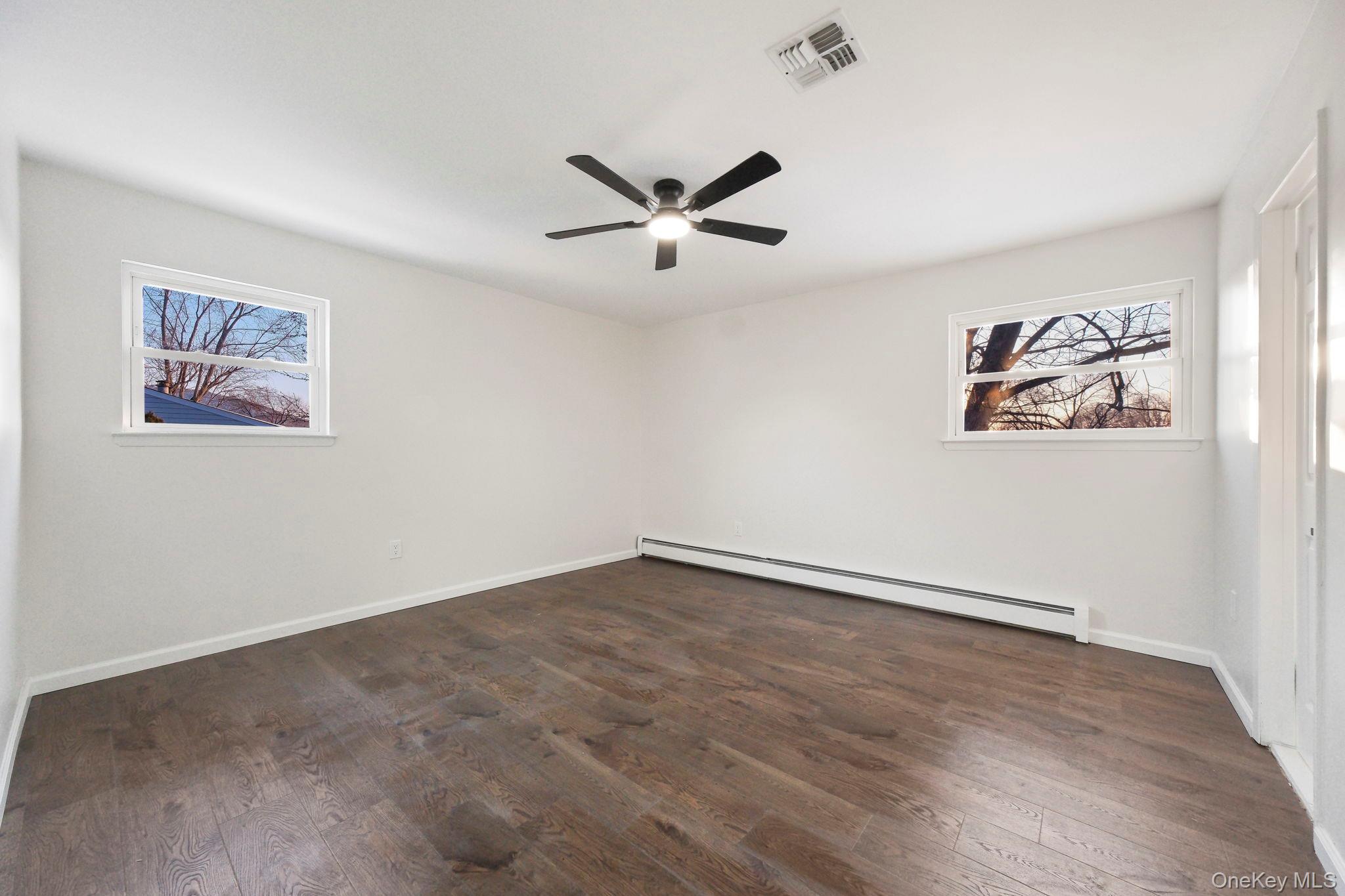 15 Decker Drive, Washingtonville, NY 10992