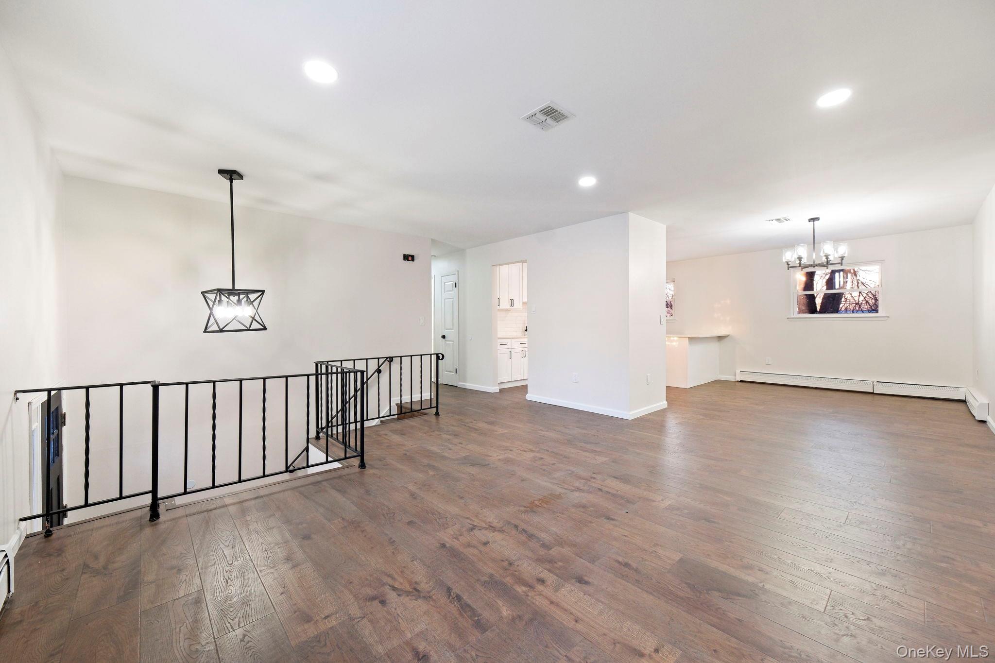 15 Decker Drive, Washingtonville, NY 10992