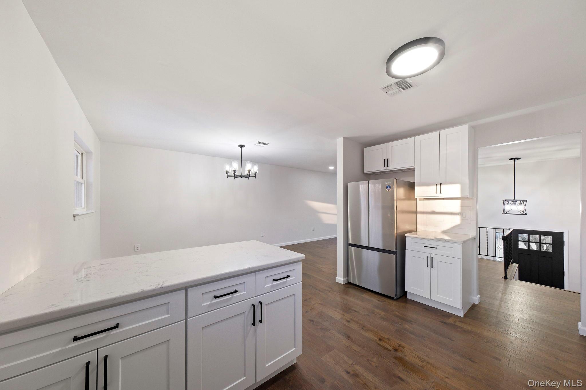 15 Decker Drive, Washingtonville, NY 10992