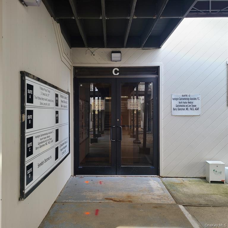 152 E Main Street # CW and CE, Huntington, NY 11743