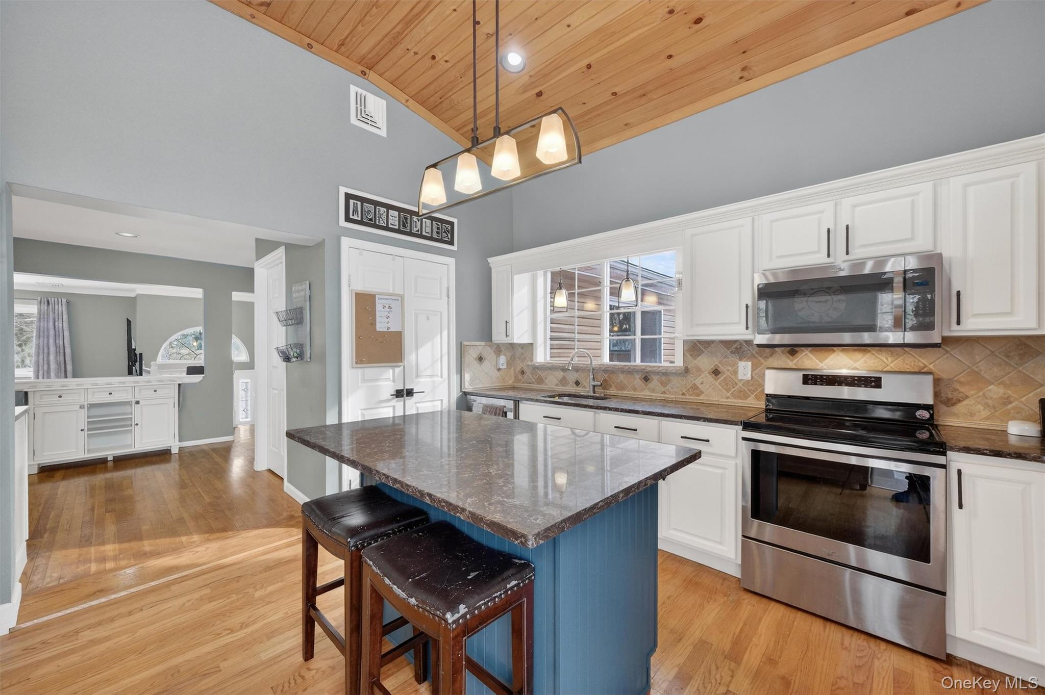 11 Darlene Drive, Poughkeepsie, NY 12601