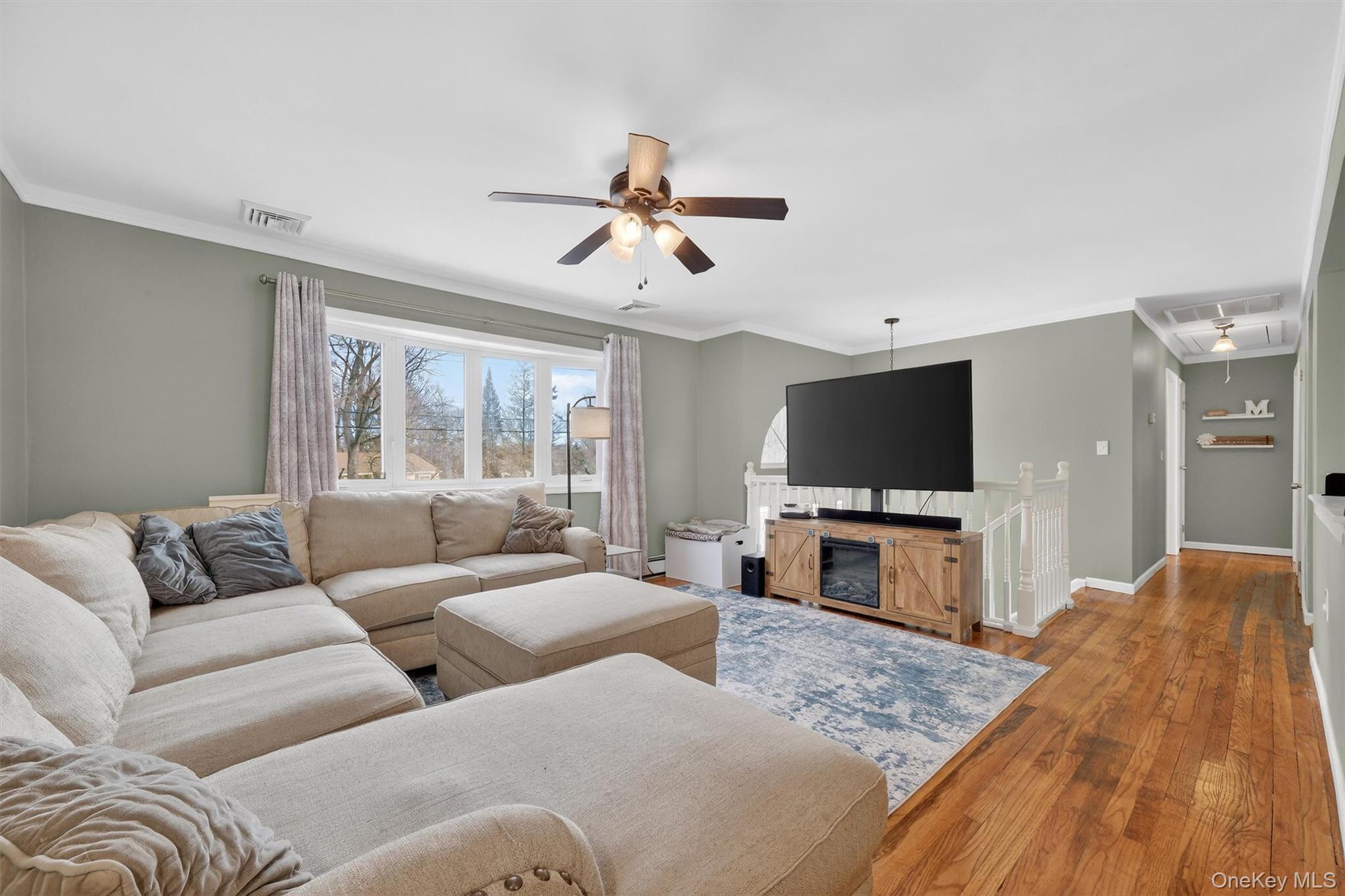 11 Darlene Drive, Poughkeepsie, NY 12601