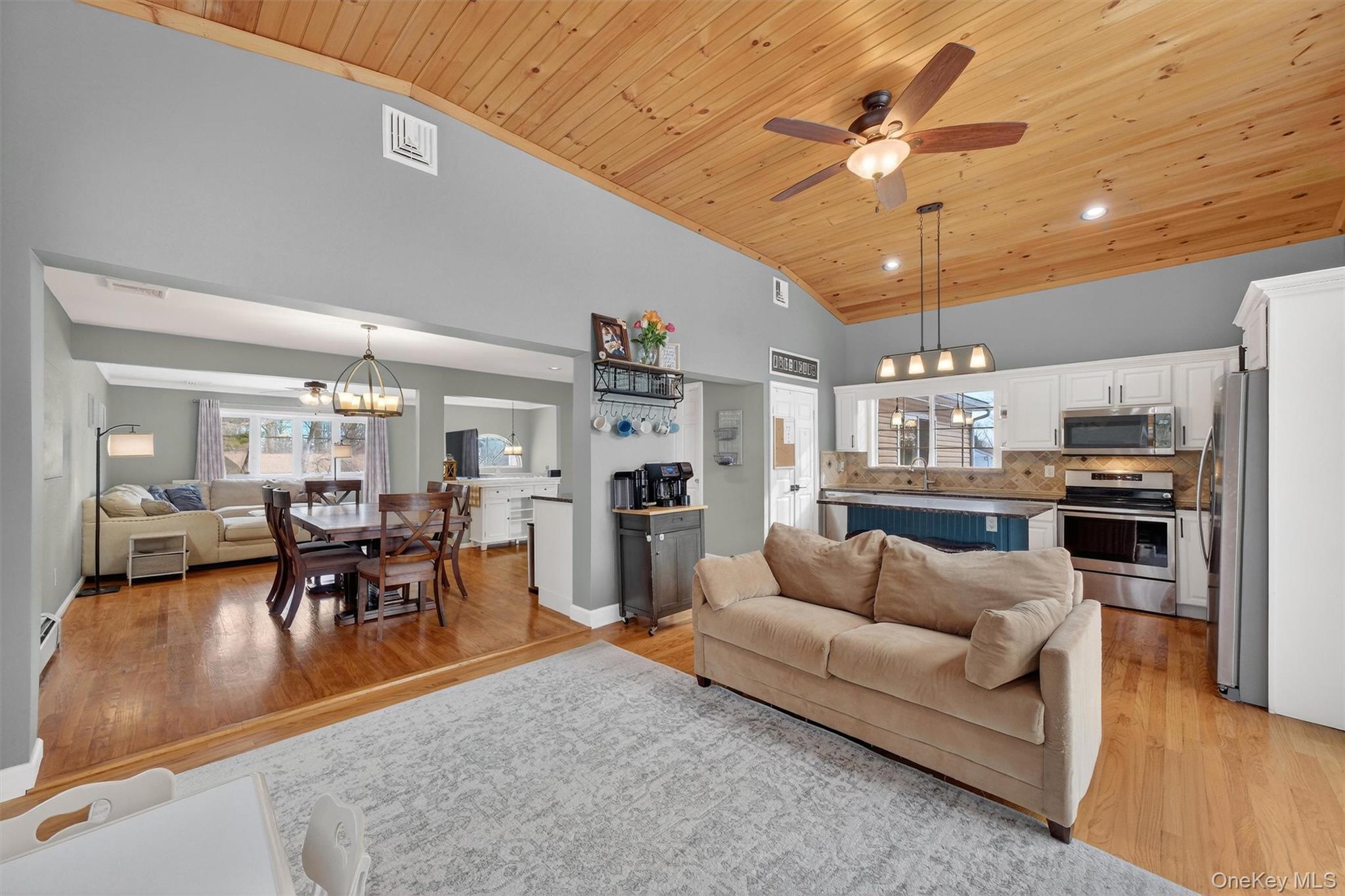 11 Darlene Drive, Poughkeepsie, NY 12601