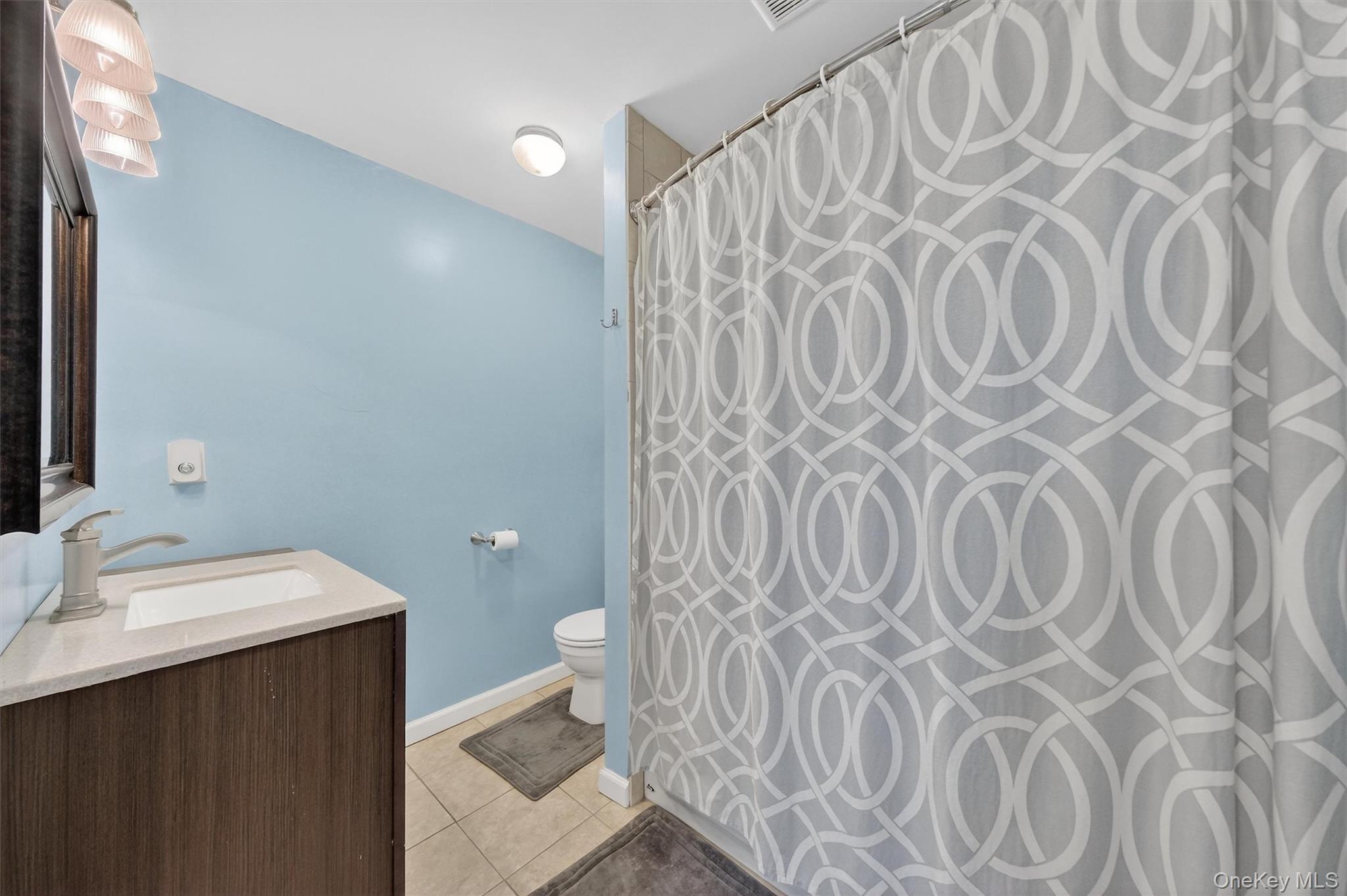 11 Darlene Drive, Poughkeepsie, NY 12601