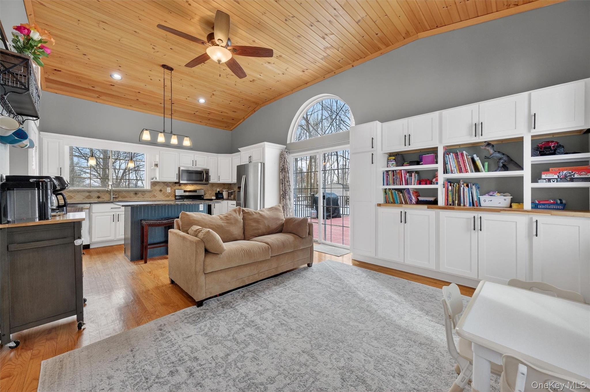 11 Darlene Drive, Poughkeepsie, NY 12601