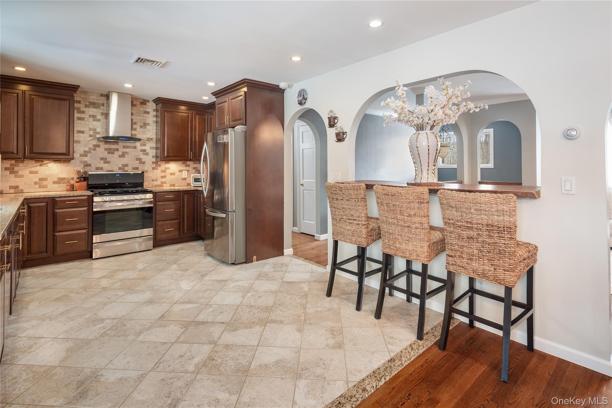 21 Franklin Drive, Mahopac, NY 10541