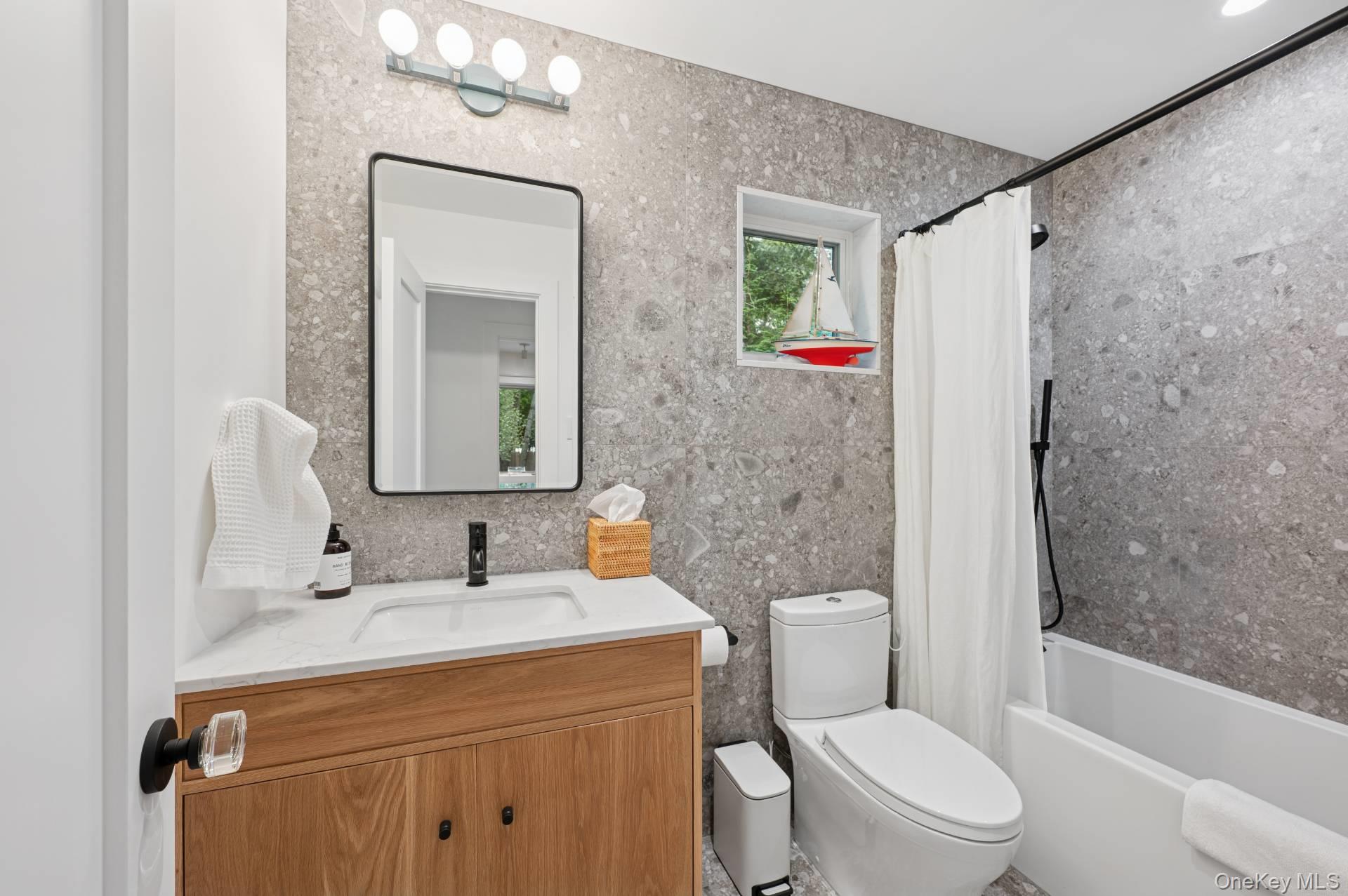 62 Waterhole Road, East Hampton, NY 11937