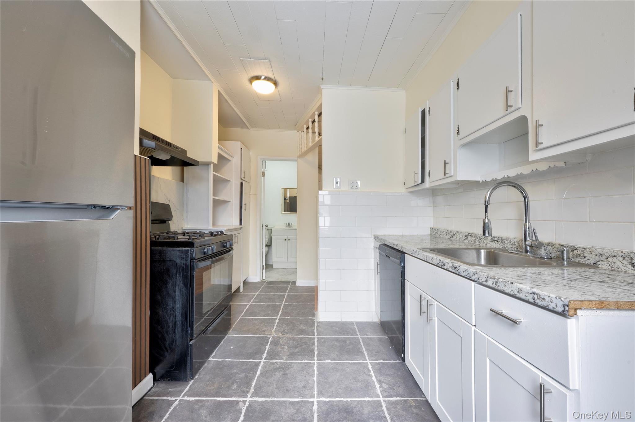 9112 91st Avenue, Woodhaven, NY 11421