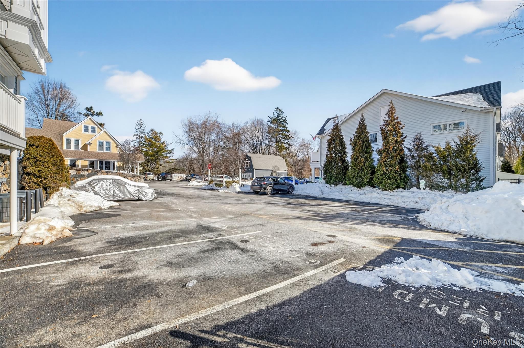 470 Main Street # 17, Armonk, NY 10504