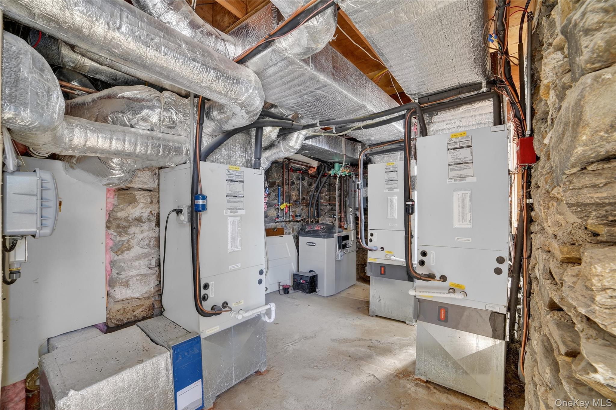 470 Main Street # 17, Armonk, NY 10504