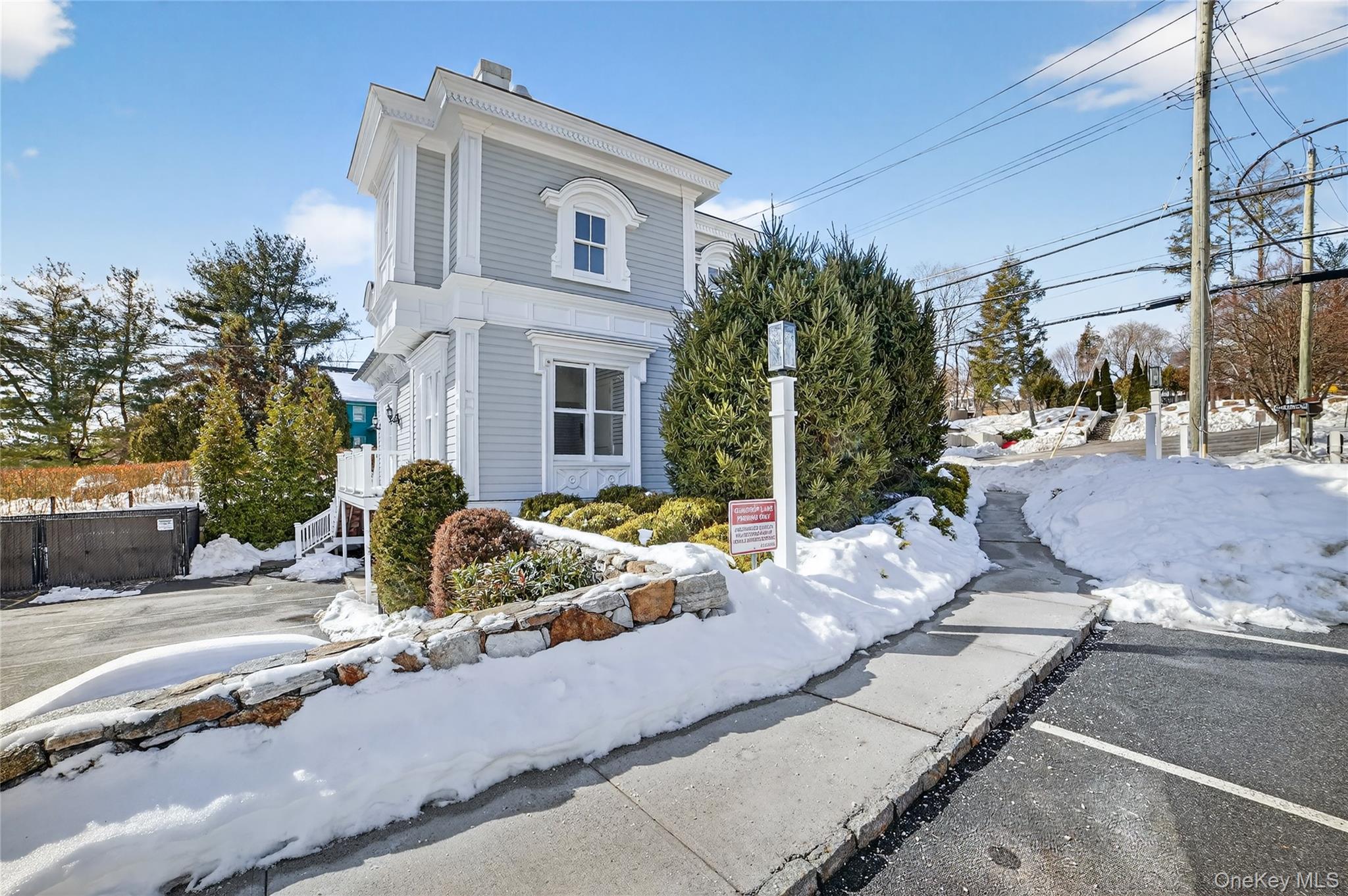 470 Main Street # 17, Armonk, NY 10504