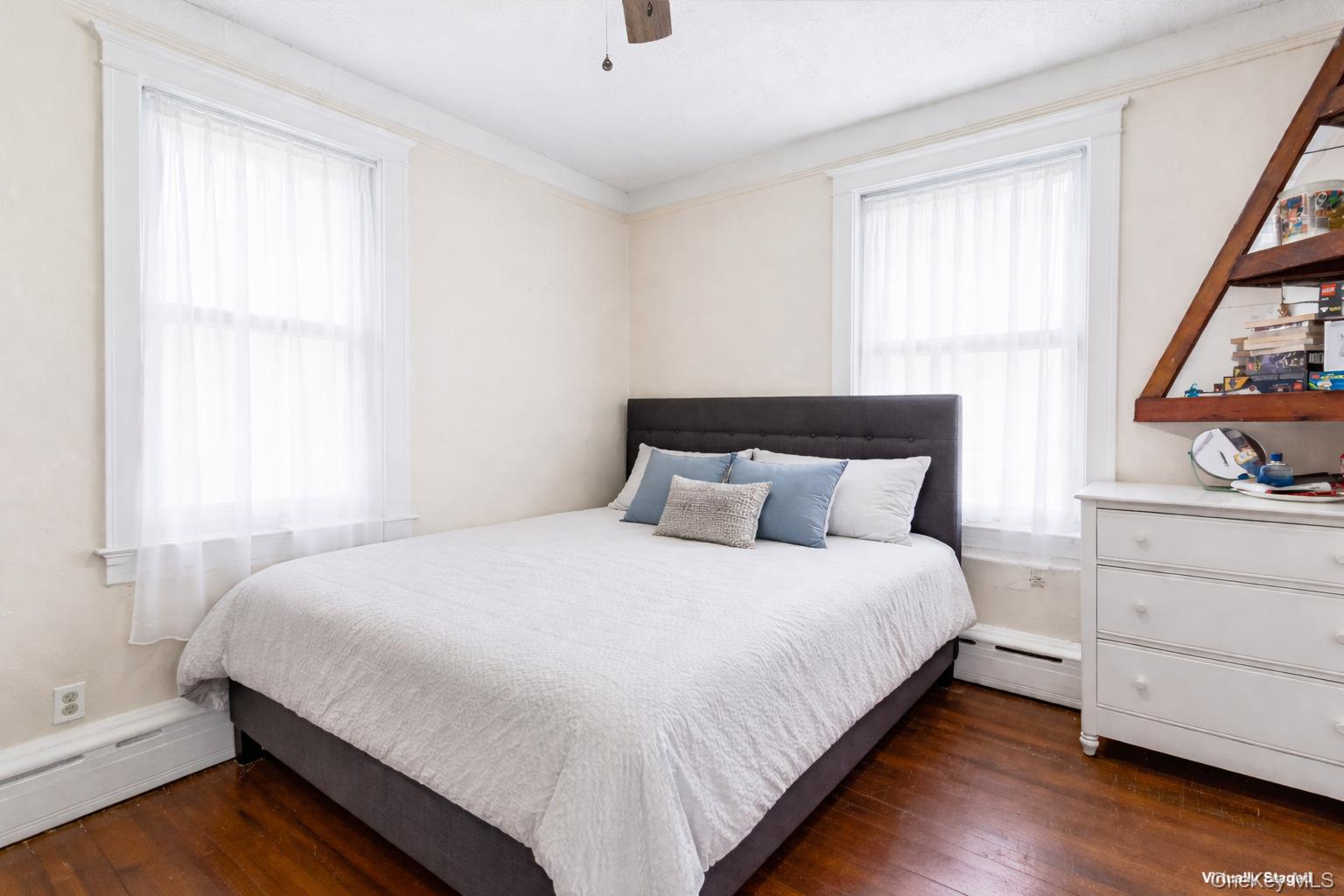 37 Lake Avenue, Riverside, NY 11901