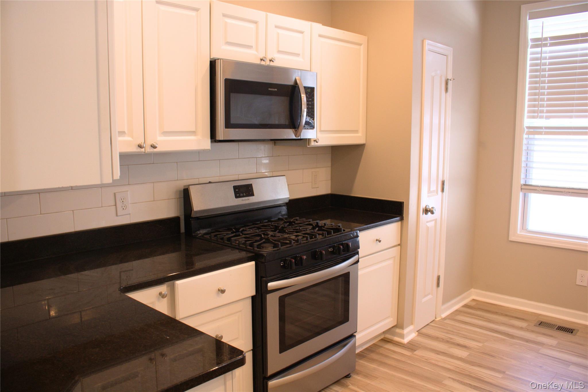 53 Cornwall Lane, Middletown, NY 10940