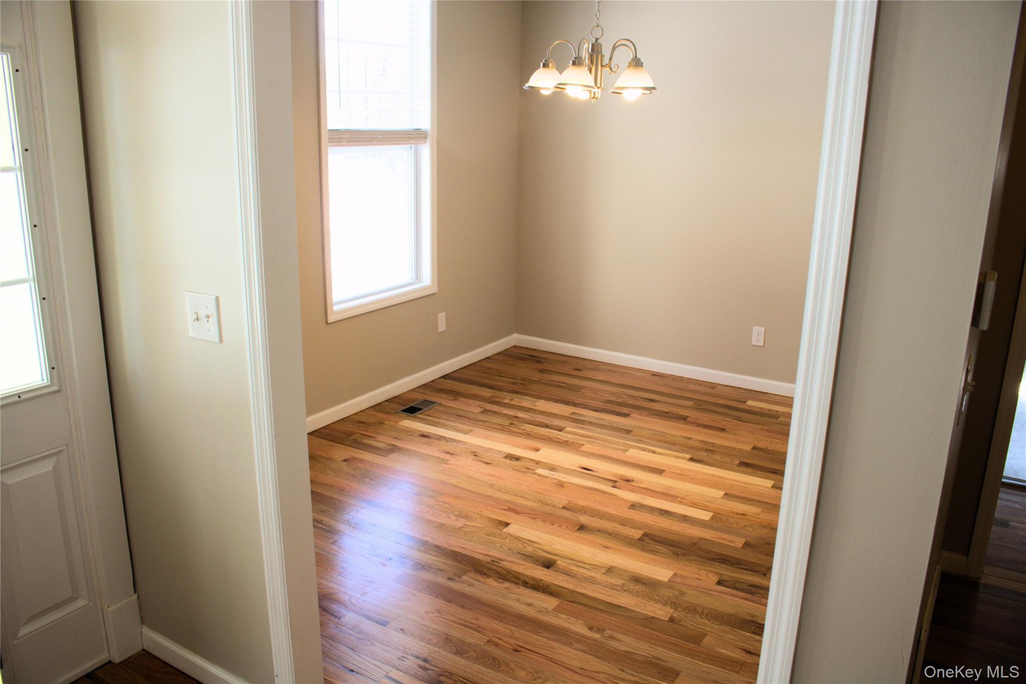 53 Cornwall Lane, Middletown, NY 10940