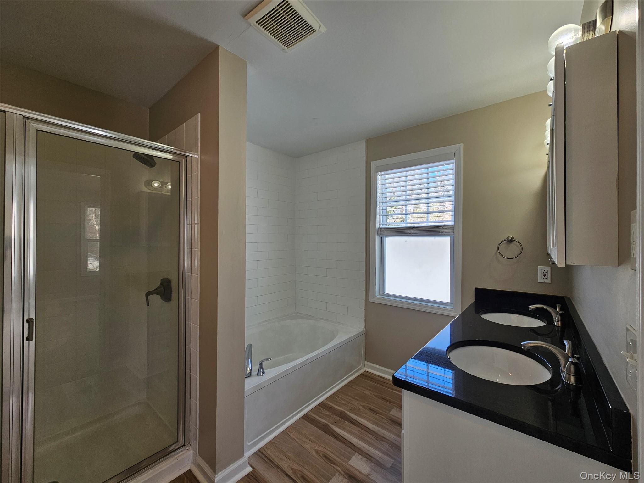 53 Cornwall Lane, Middletown, NY 10940