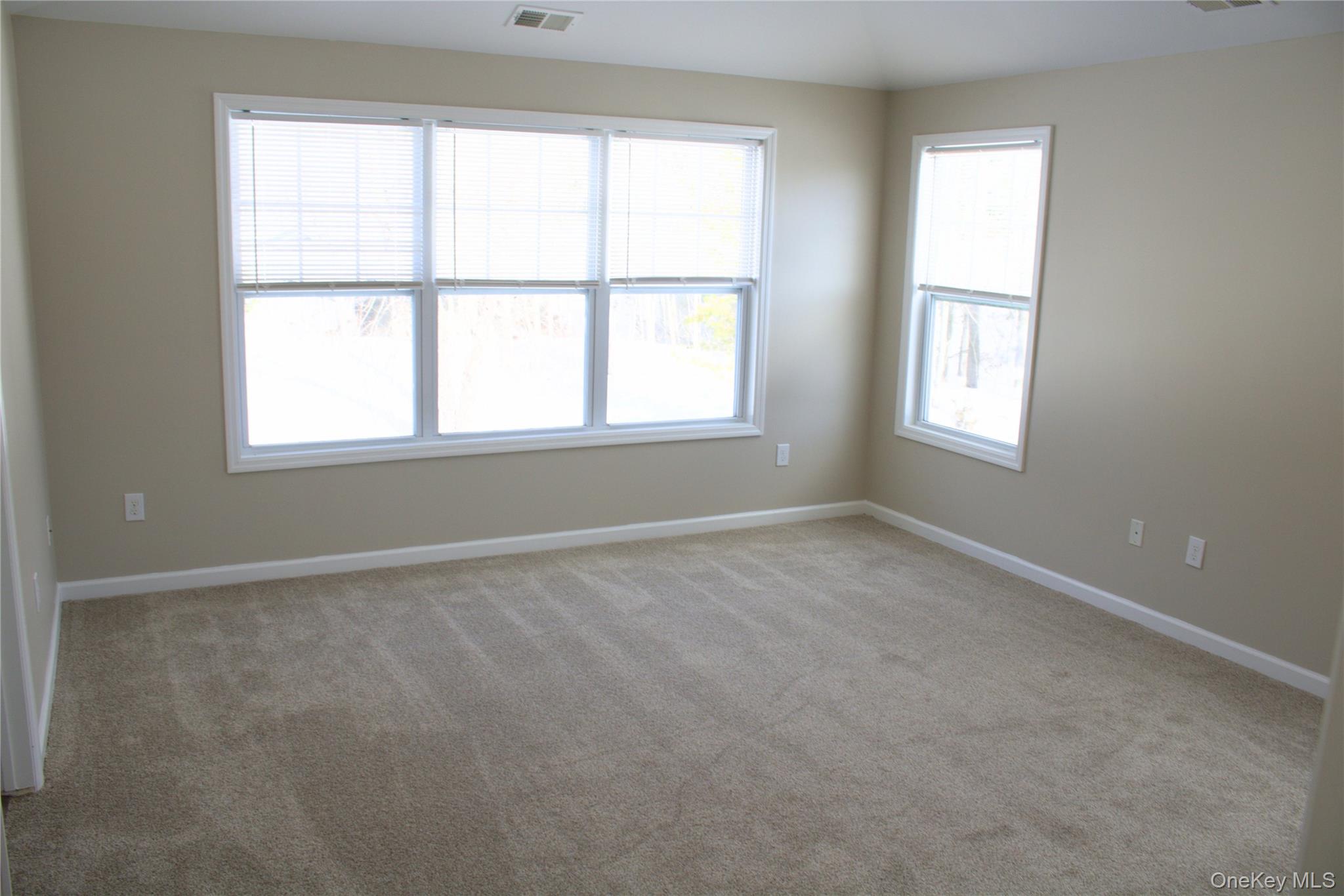 53 Cornwall Lane, Middletown, NY 10940