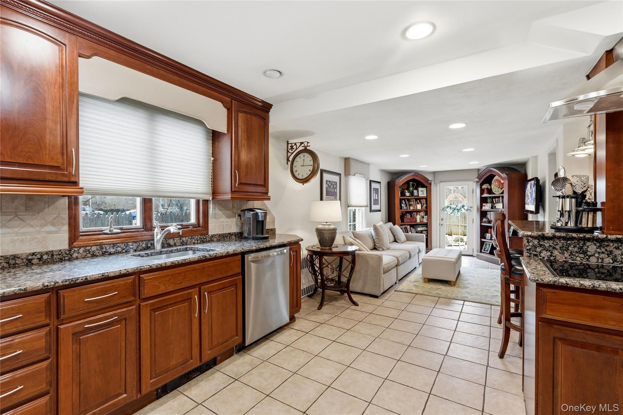 4 Lancaster Avenue, Baldwin, NY 11510