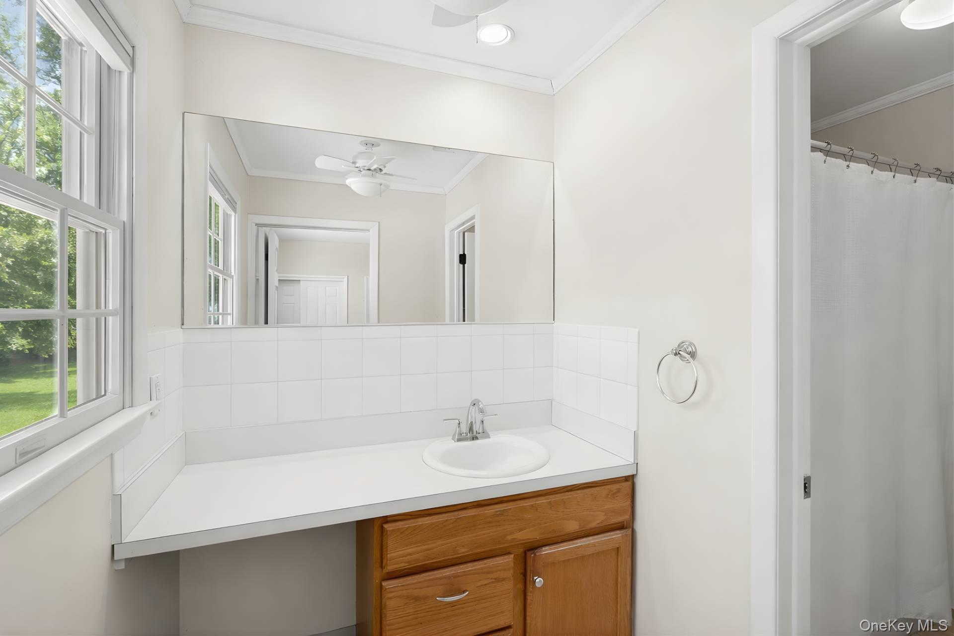 735 Deerfoot Path, Cutchogue, NY 11935