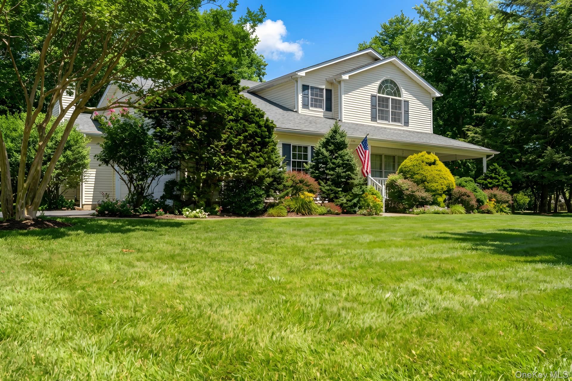 735 Deerfoot Path, Cutchogue, NY 11935